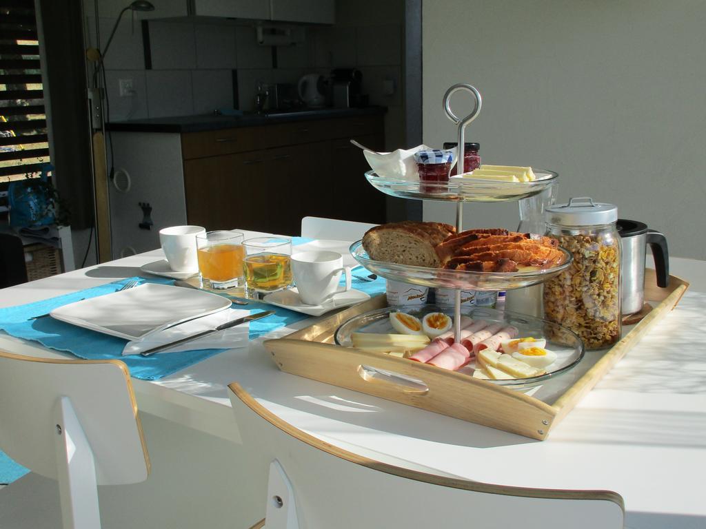 Bnb Pavillon Paisible Orsonnens Zimmer foto