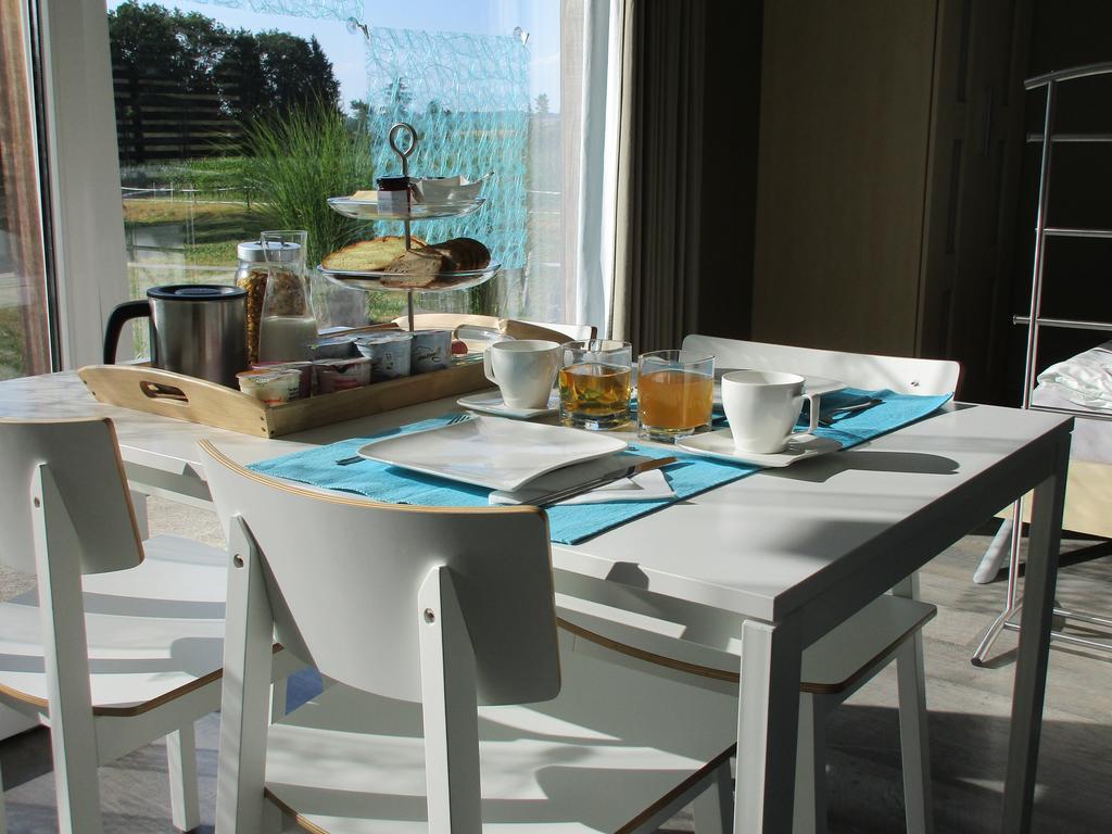 Bnb Pavillon Paisible Orsonnens Zimmer foto